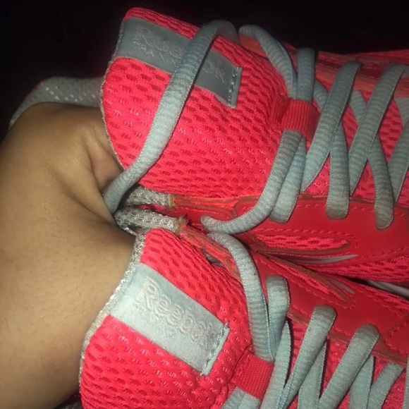 Reebok Shoes - Picture 2 of 5